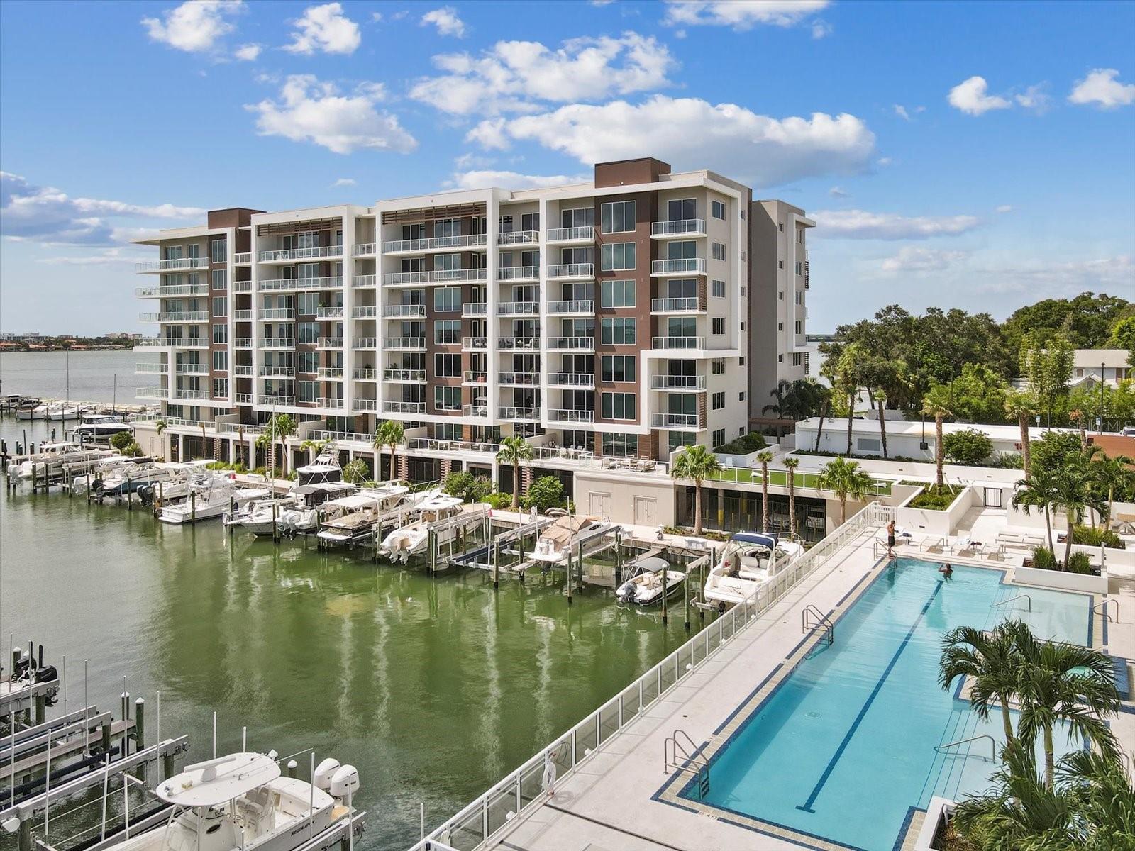 Image 2 of 42 For 920 Osceola Avenue 303