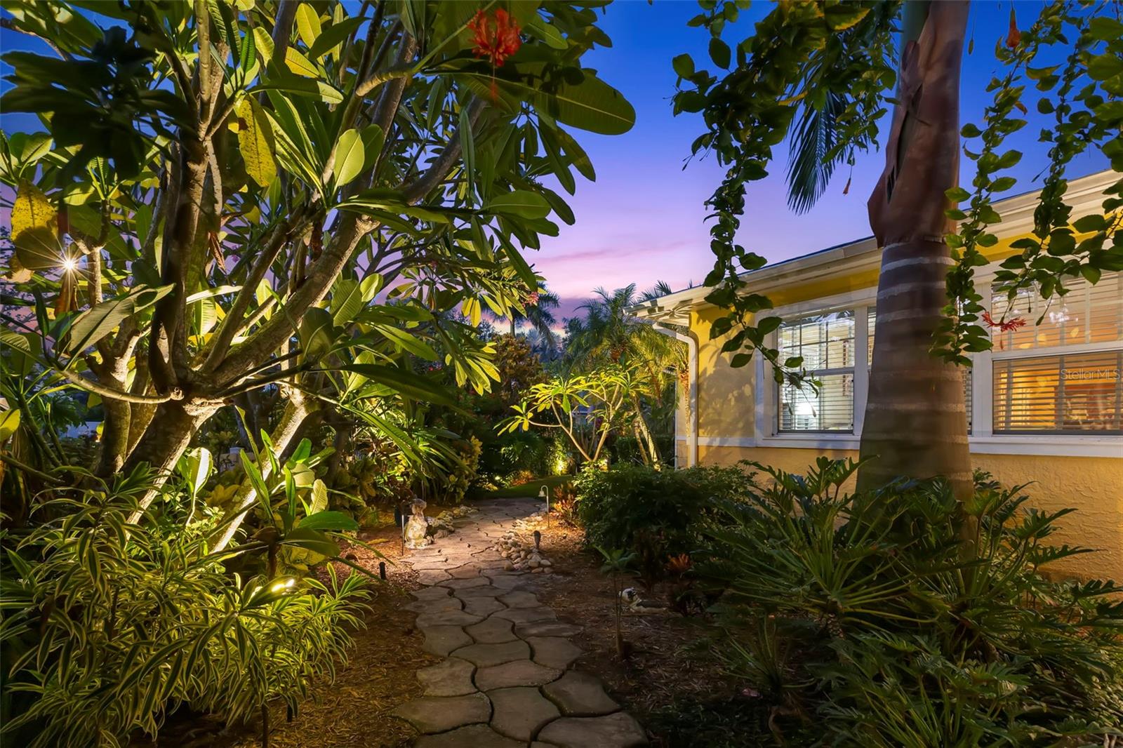 Image 75 of 75 For 1417 Beach Drive Ne