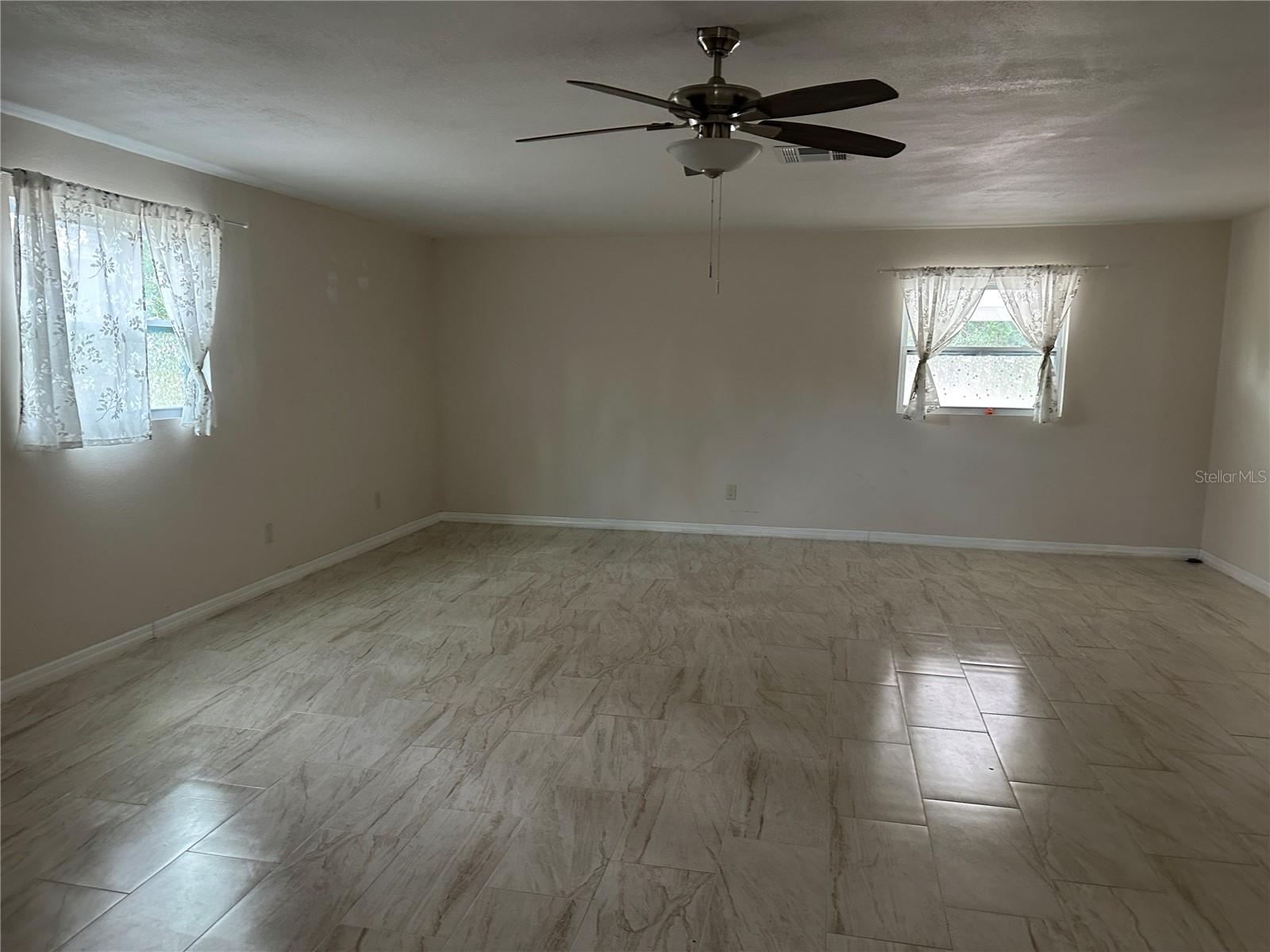 Image 17 of 27 For 15921 Breakwater Lane