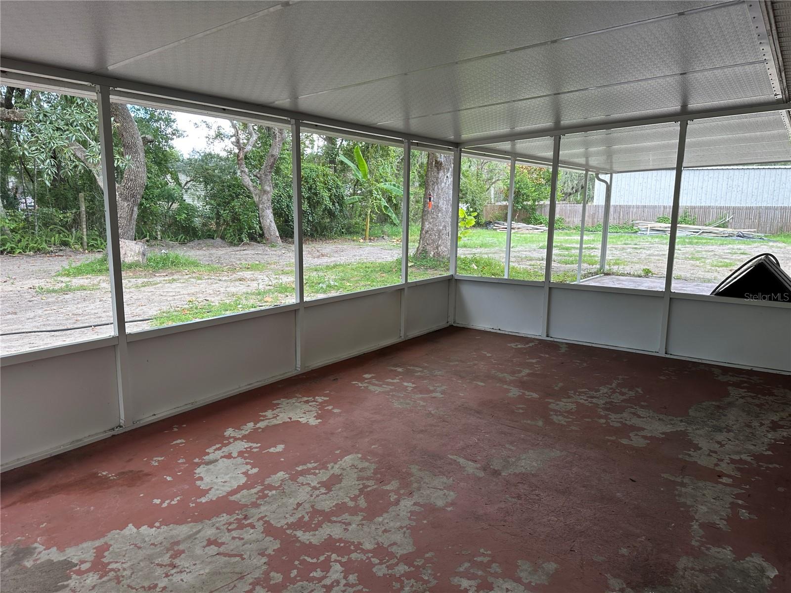Image 22 of 27 For 15921 Breakwater Lane