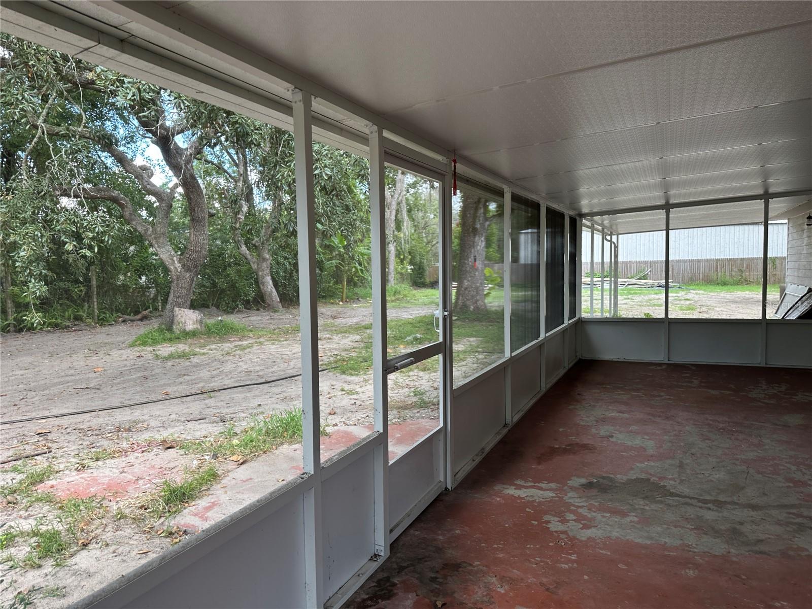 Image 24 of 27 For 15921 Breakwater Lane