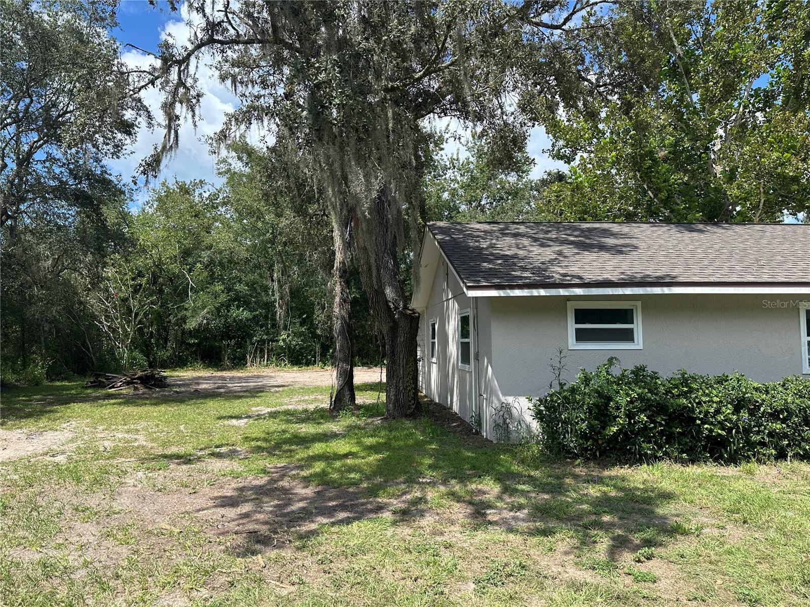Image 4 of 27 For 15921 Breakwater Lane