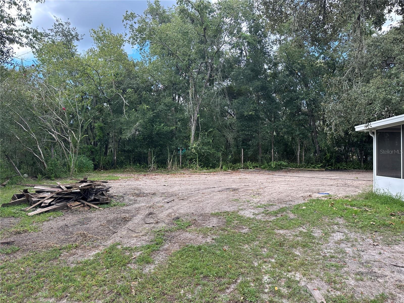 Image 7 of 27 For 15921 Breakwater Lane