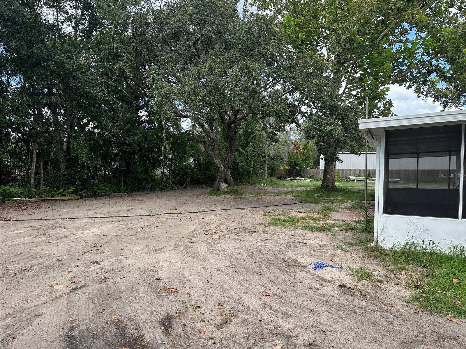 Image 8 of 27 For 15921 Breakwater Lane
