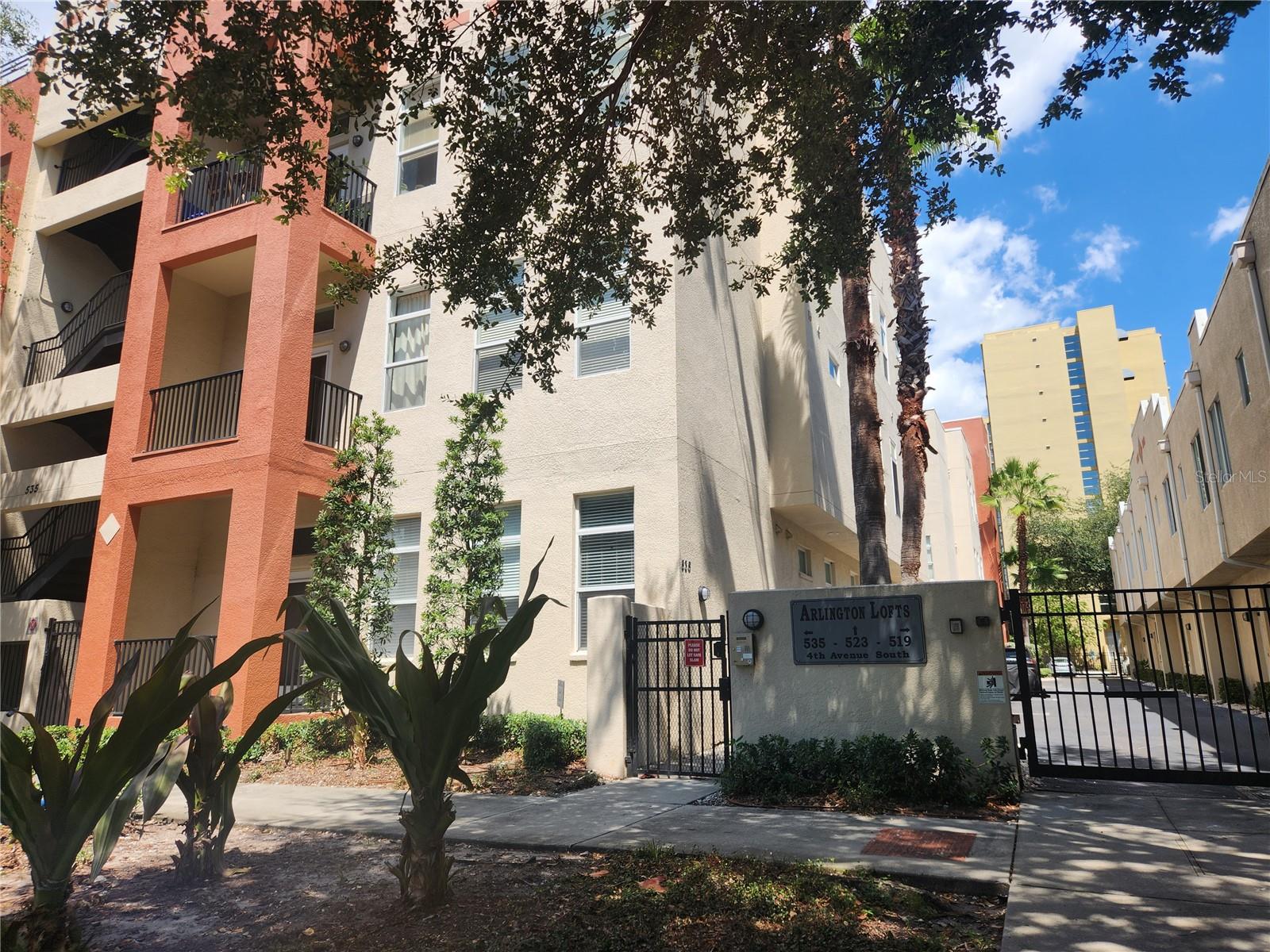 Details for 523 4th Avenue S 17, ST PETERSBURG, FL 33701