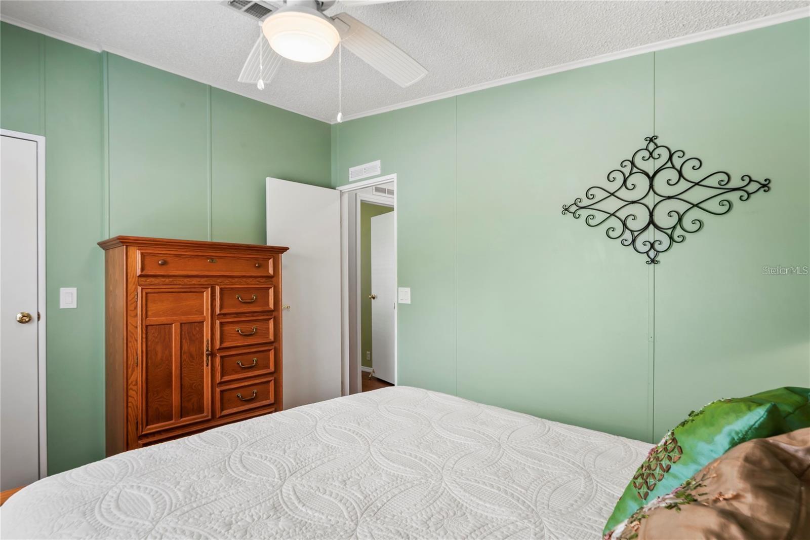 Image 30 of 61 For 14691 Rialto Ave