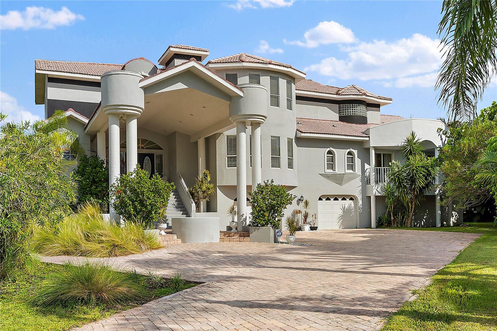 Details for 608 Columbus Drive, ST PETERSBURG, FL 33715