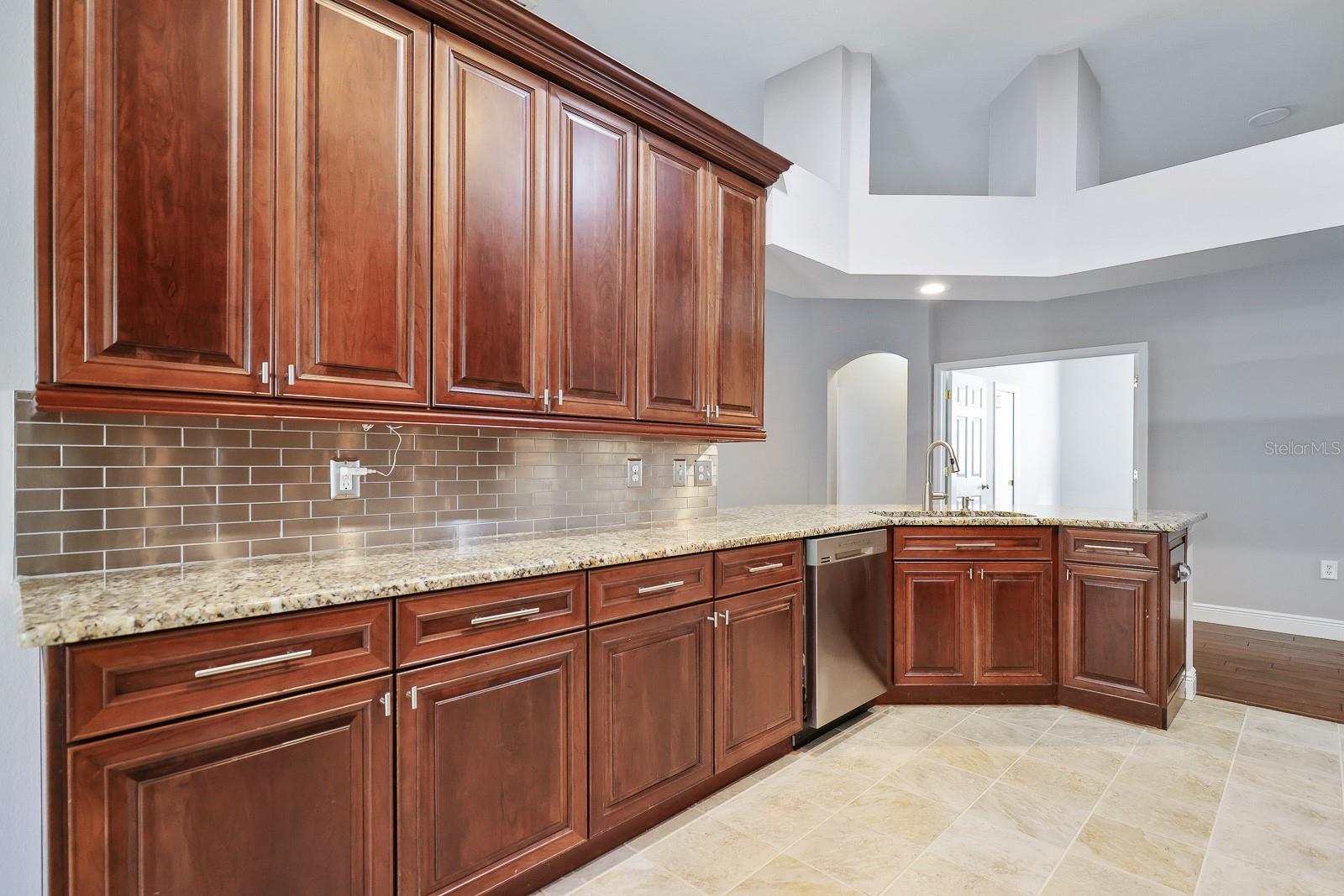 Image 10 of 49 For 15533 Martinmeadow Drive