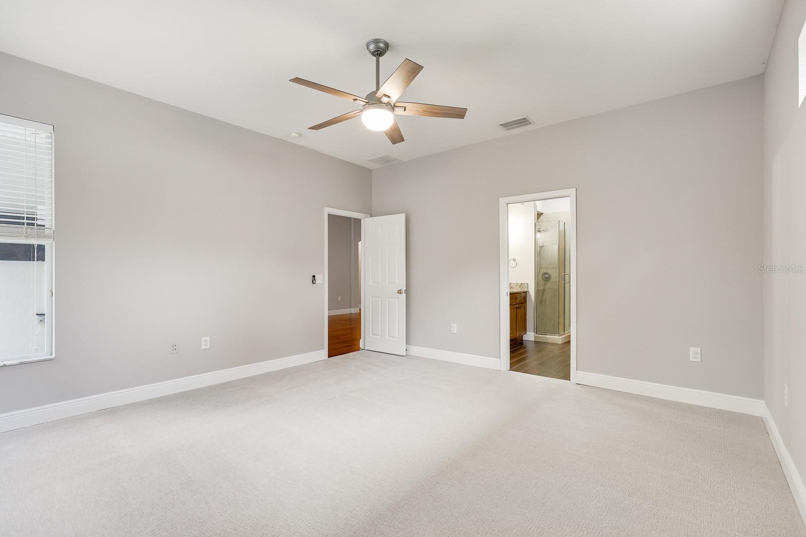 Image 20 of 49 For 15533 Martinmeadow Drive