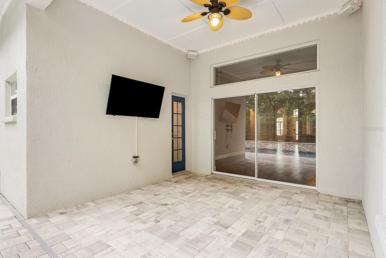 Image 34 of 49 For 15533 Martinmeadow Drive