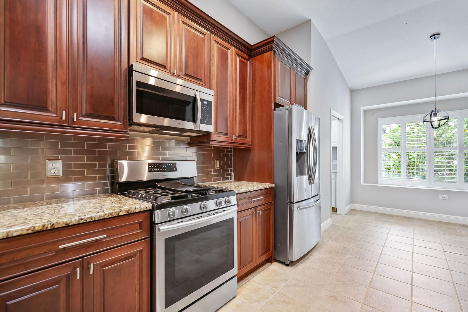Image 9 of 49 For 15533 Martinmeadow Drive