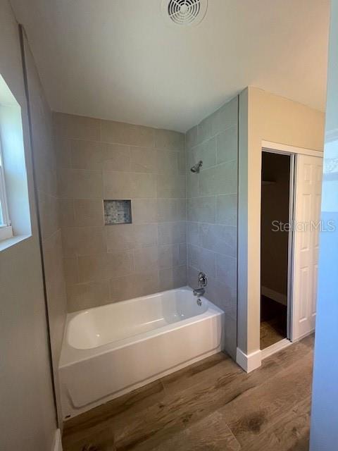 Image 10 of 11 For 928 Lantana Avenue