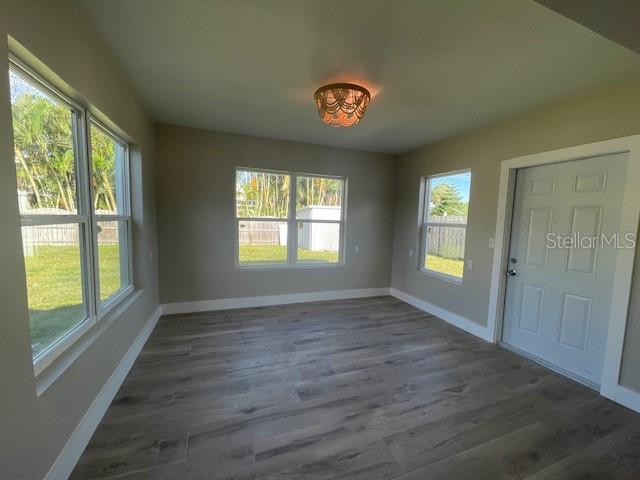 Image 5 of 11 For 928 Lantana Avenue