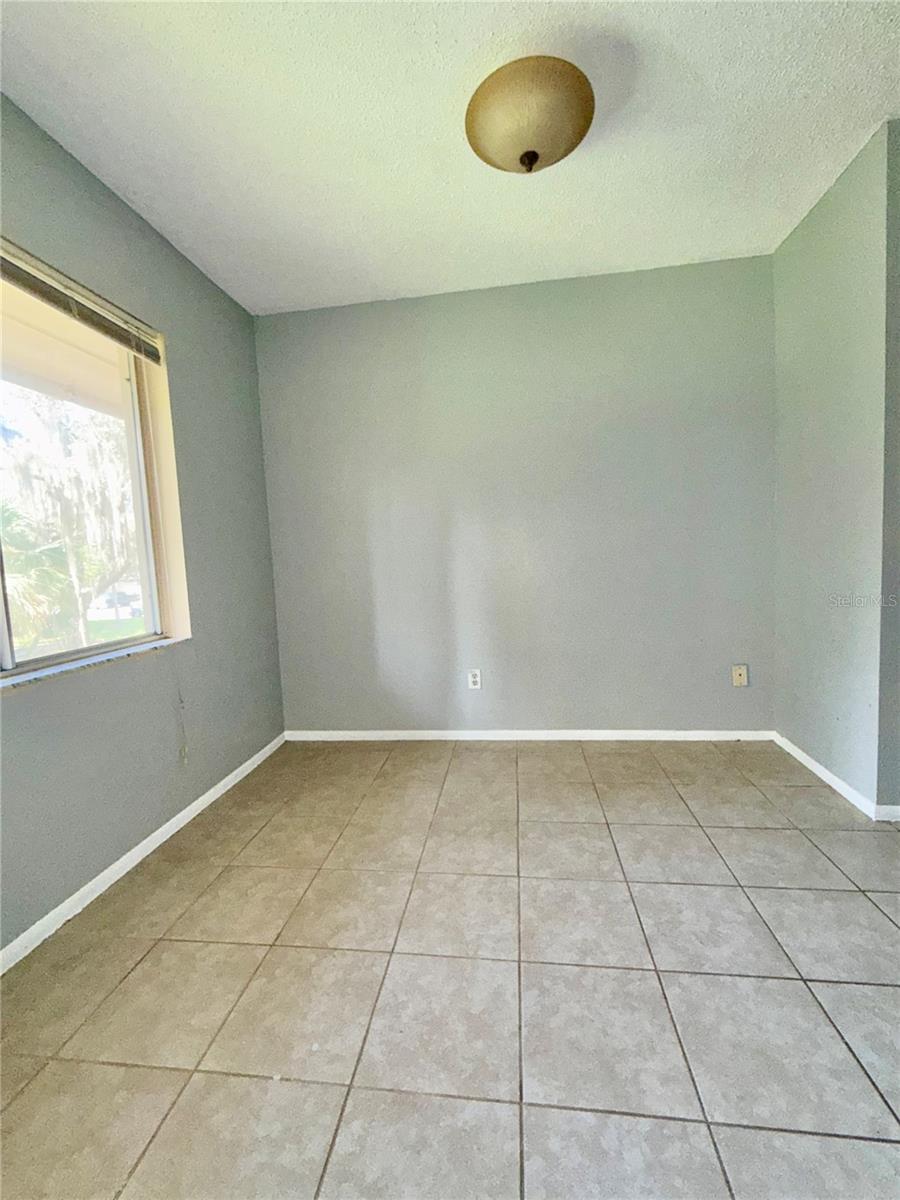 Image 5 of 19 For 5501 Loblolly Court 165