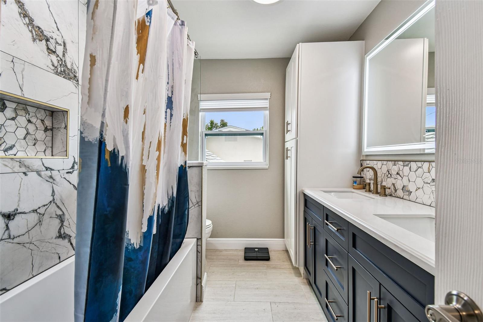Image 20 of 54 For 2961 Fountainhead Drive
