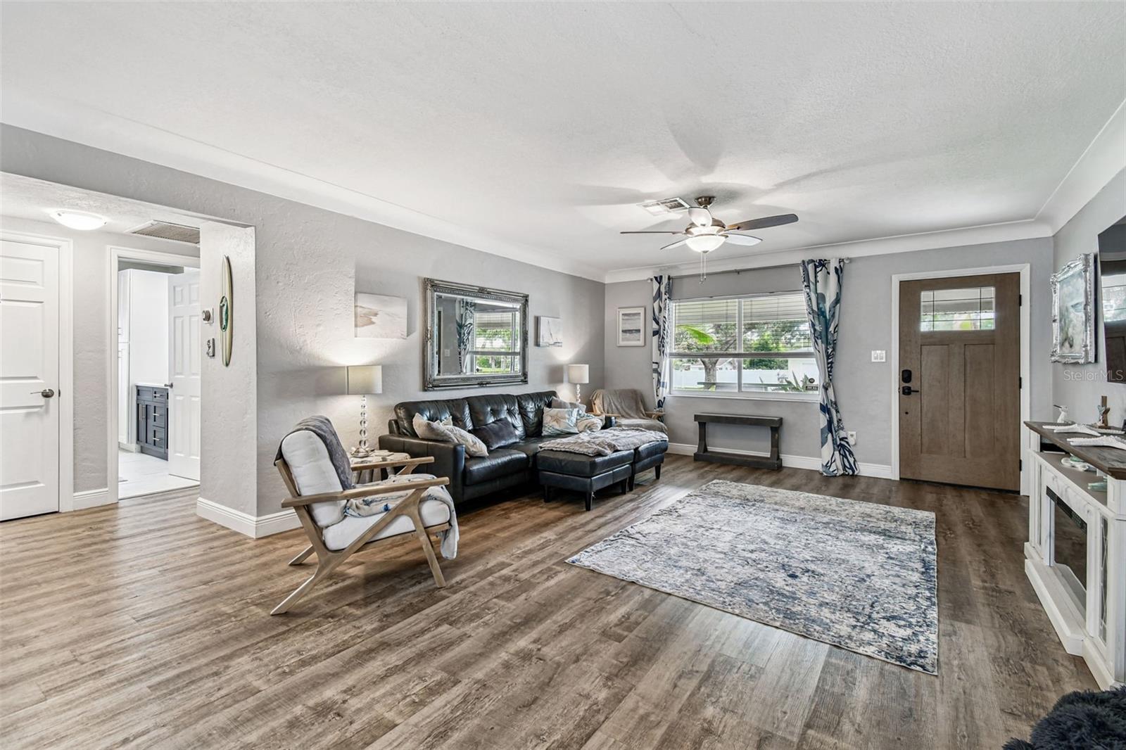Image 7 of 54 For 2961 Fountainhead Drive