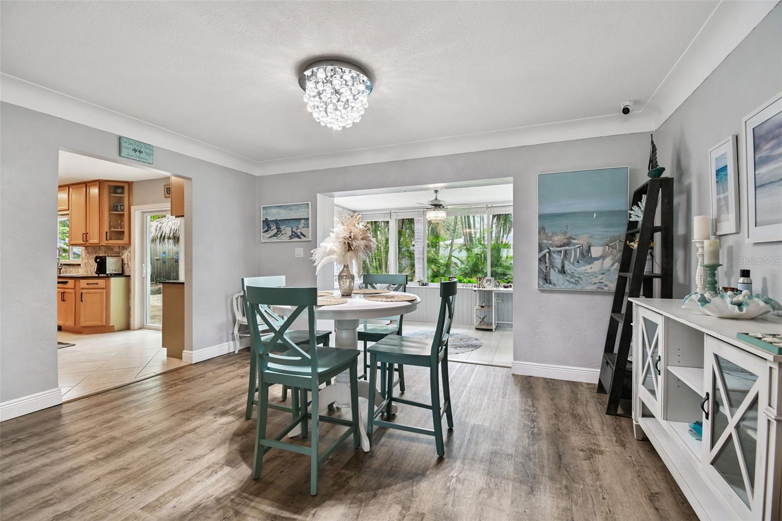 Image 9 of 54 For 2961 Fountainhead Drive