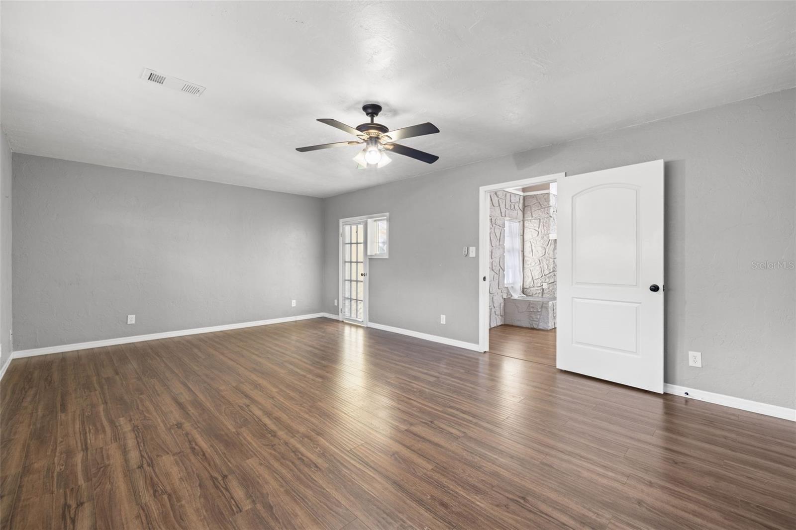 Image 14 of 49 For 1512 Florida Avenue