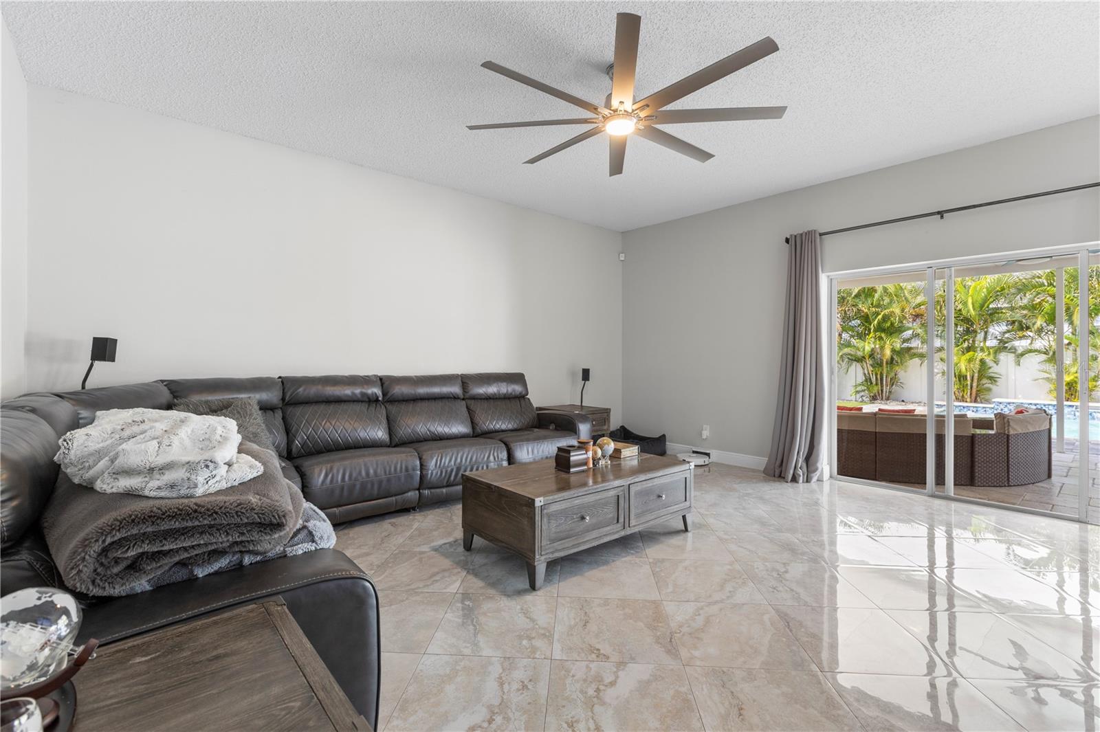 Image 17 of 66 For 12608 Longcrest Drive