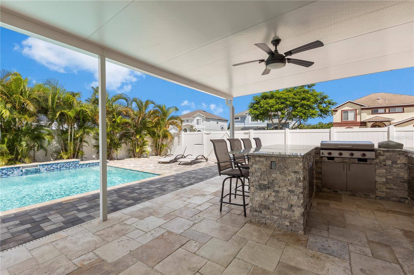 Image 18 of 66 For 12608 Longcrest Drive