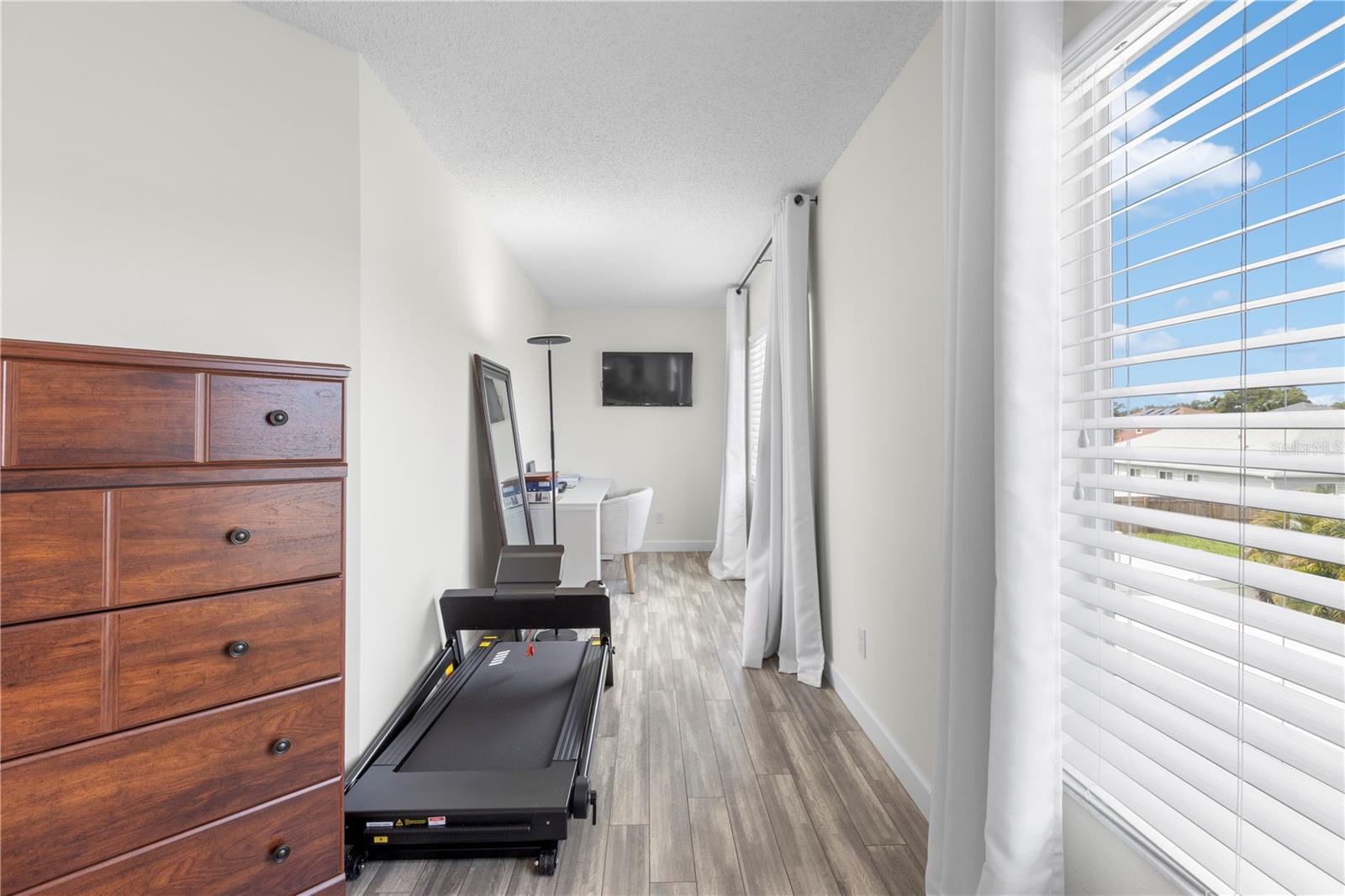 Image 33 of 66 For 12608 Longcrest Drive