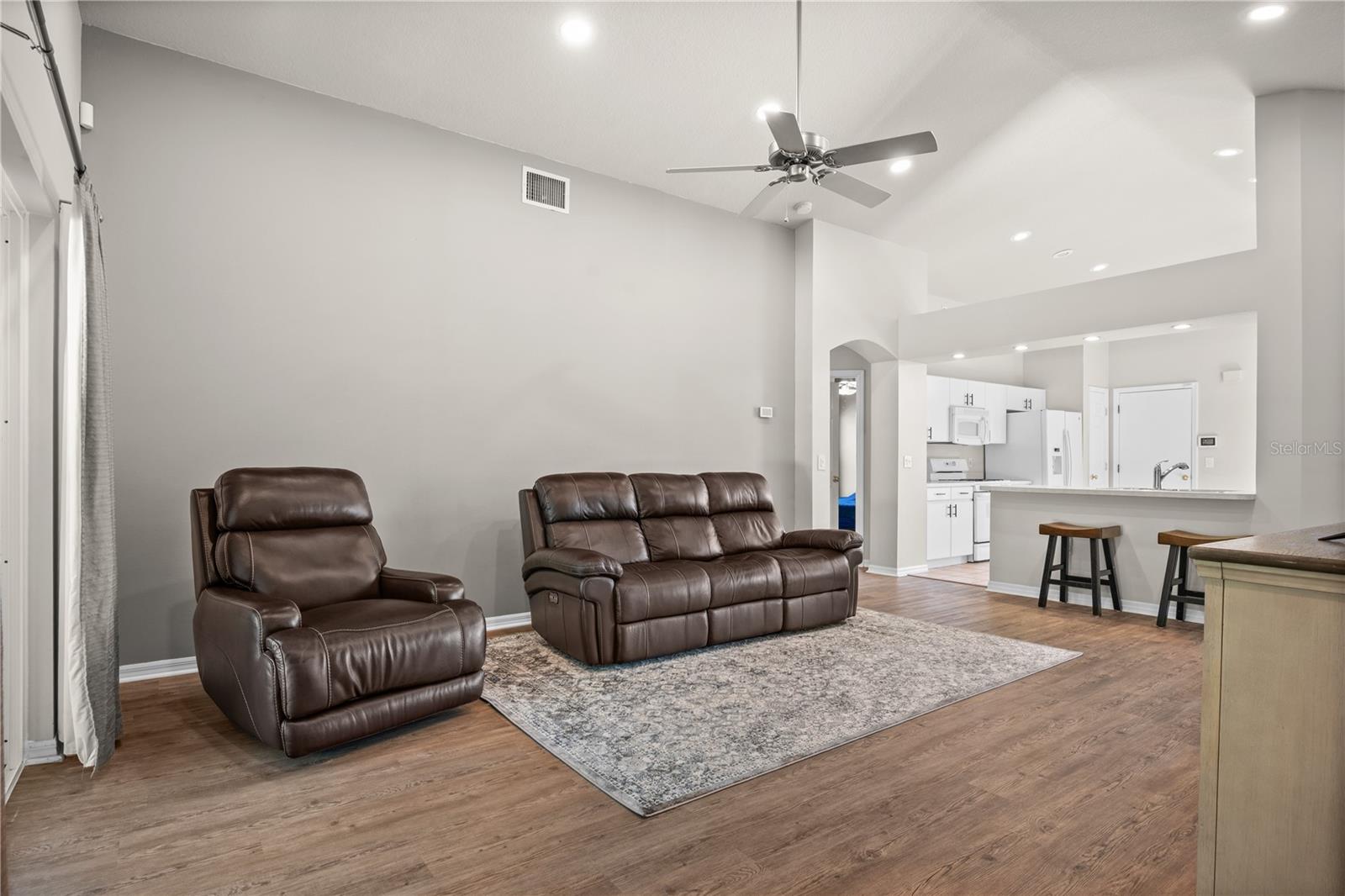 Image 11 of 30 For 31308 Wrencrest Drive