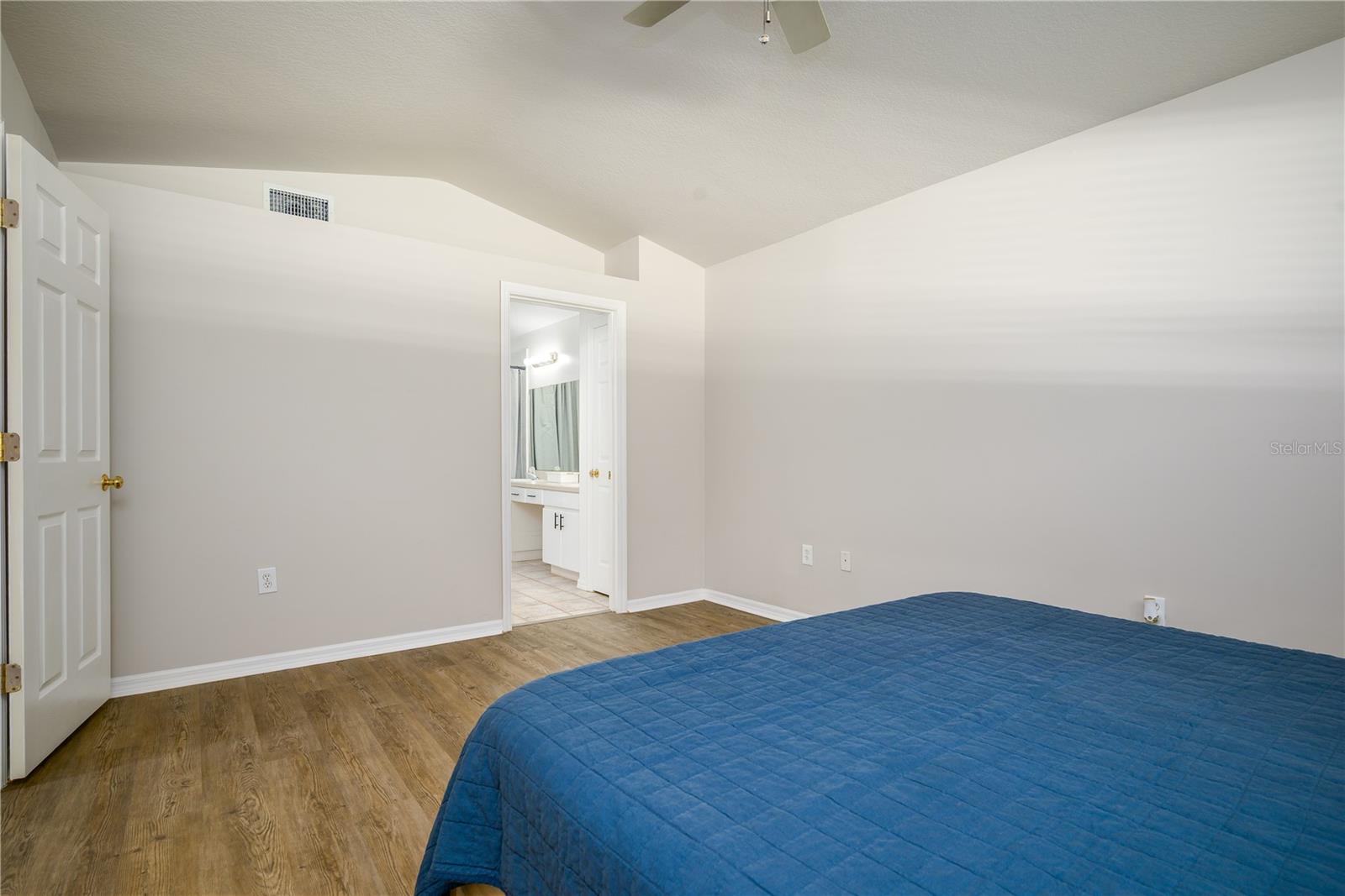 Image 13 of 30 For 31308 Wrencrest Drive