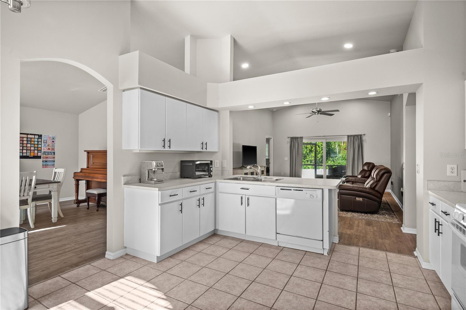 Image 4 of 30 For 31308 Wrencrest Drive