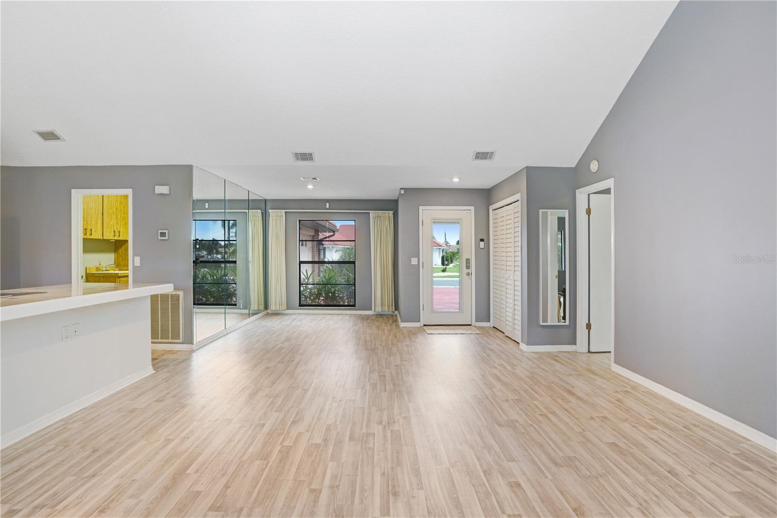 Image 4 of 31 For 1826 Wolf Laurel Drive