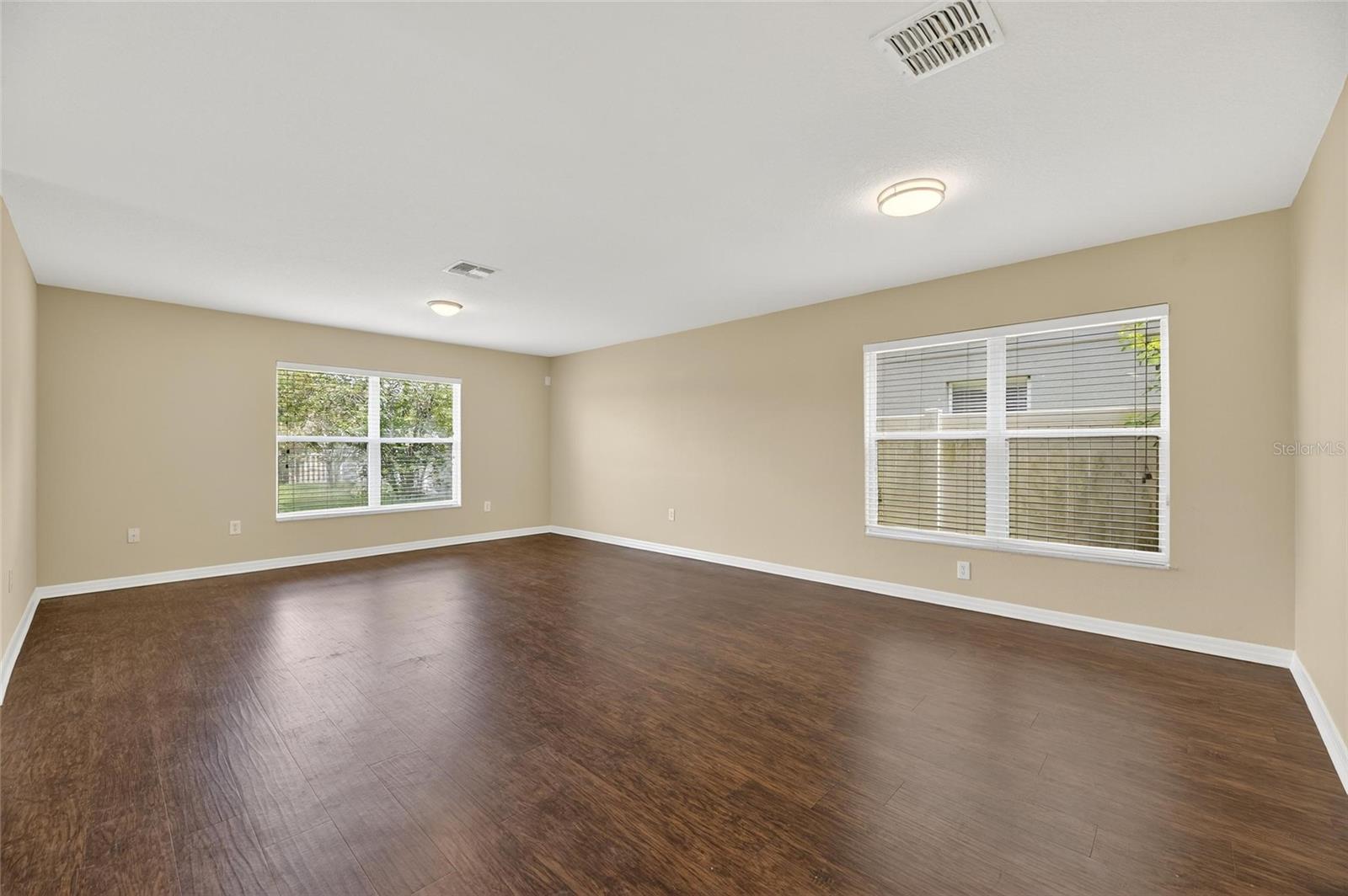 Image 8 of 59 For 7552 Maroon Peak Drive