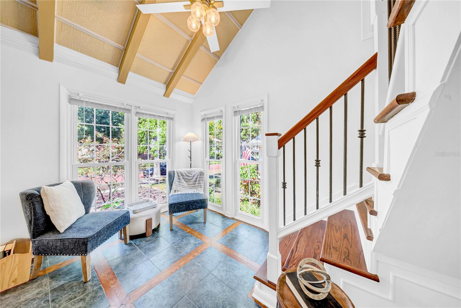 Image 5 of 49 For 150 23rd Avenue N