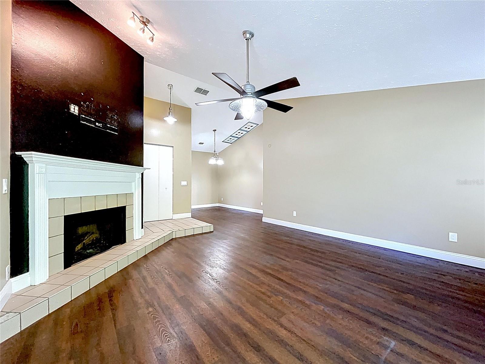 Image 19 of 63 For 9476 Forest Hills Place 0