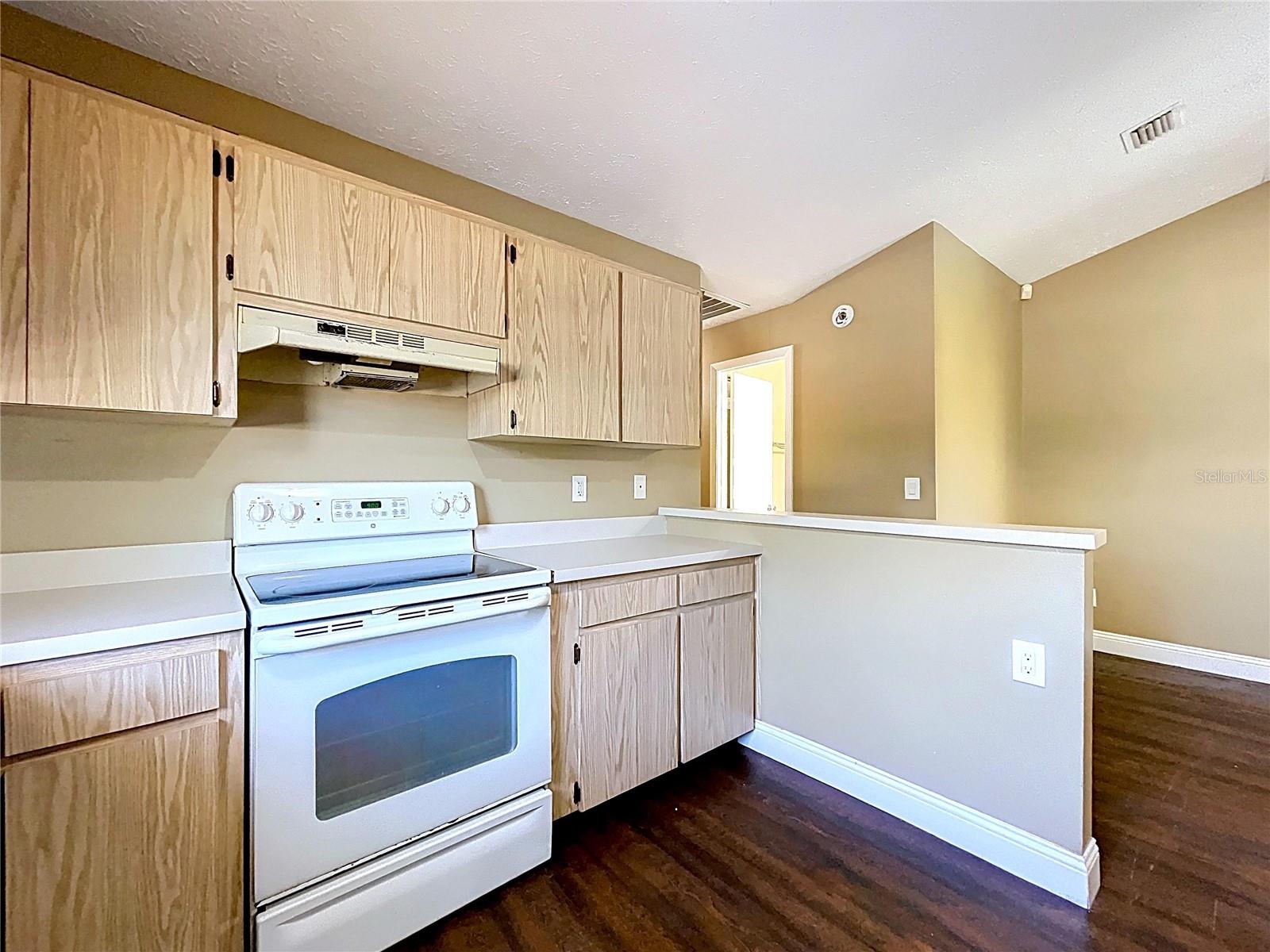 Image 30 of 63 For 9476 Forest Hills Place 0