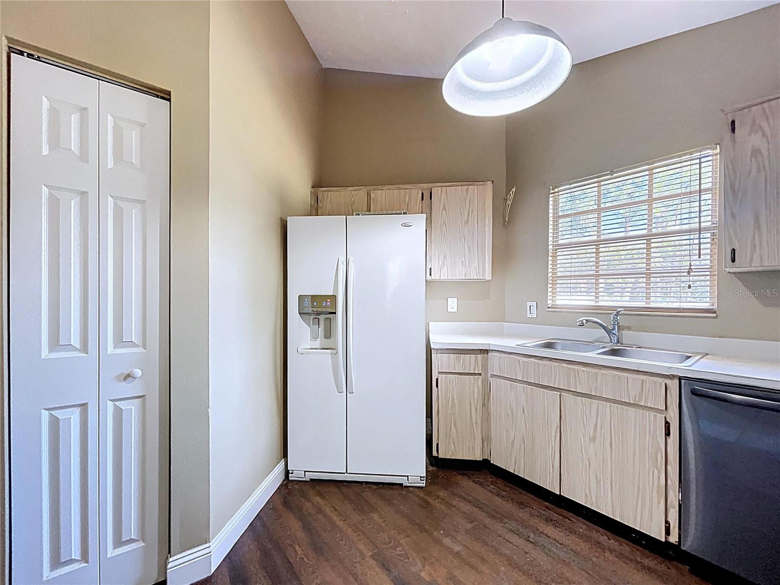 Image 33 of 63 For 9476 Forest Hills Place 0