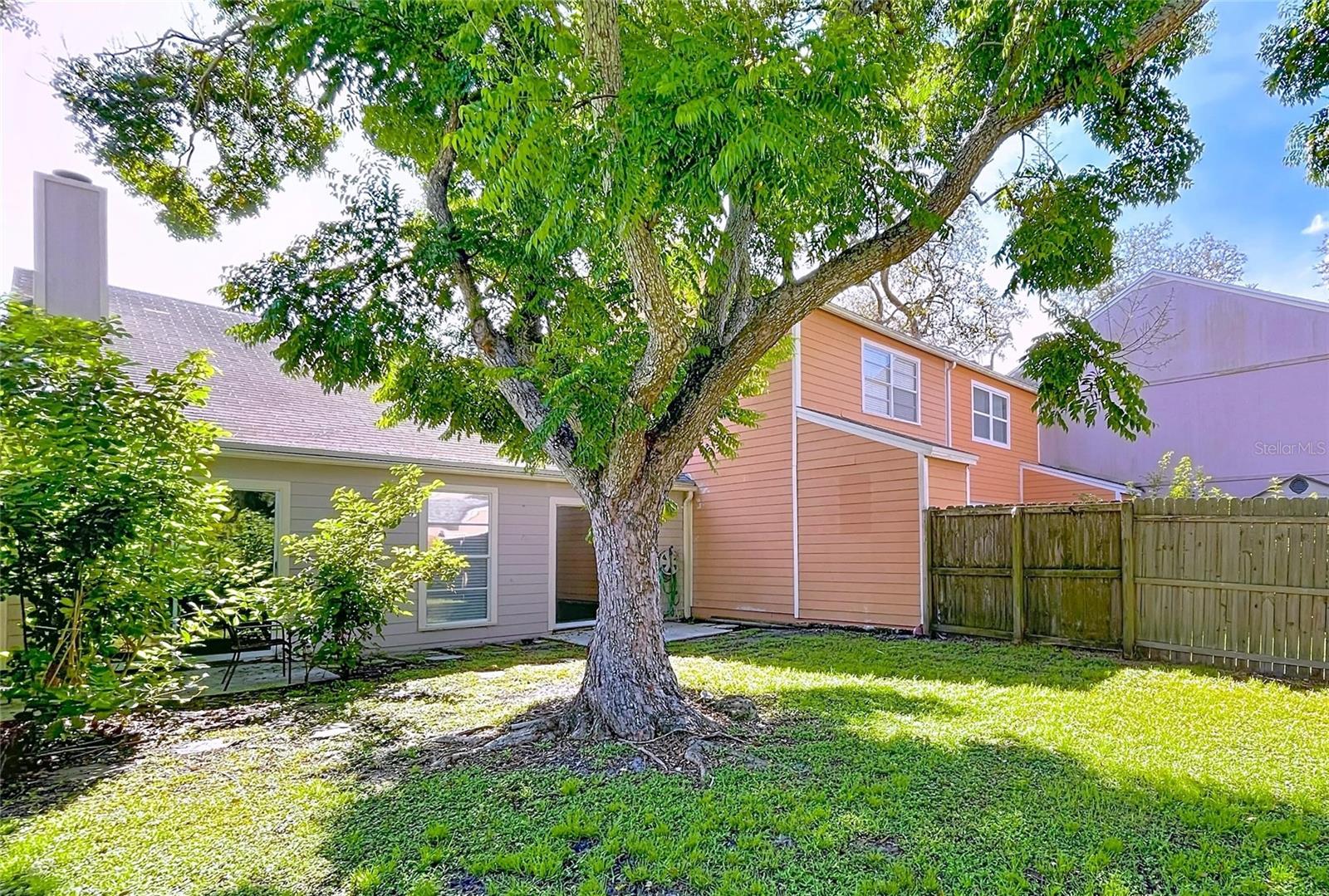 Image 6 of 63 For 9476 Forest Hills Place 0