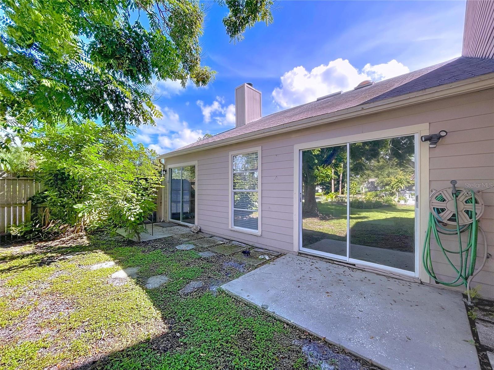 Image 7 of 63 For 9476 Forest Hills Place 0