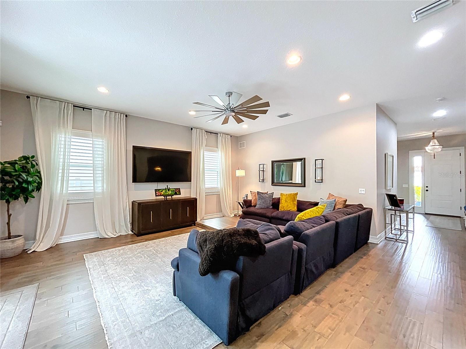 Image 20 of 80 For 3706 Vasconia Street