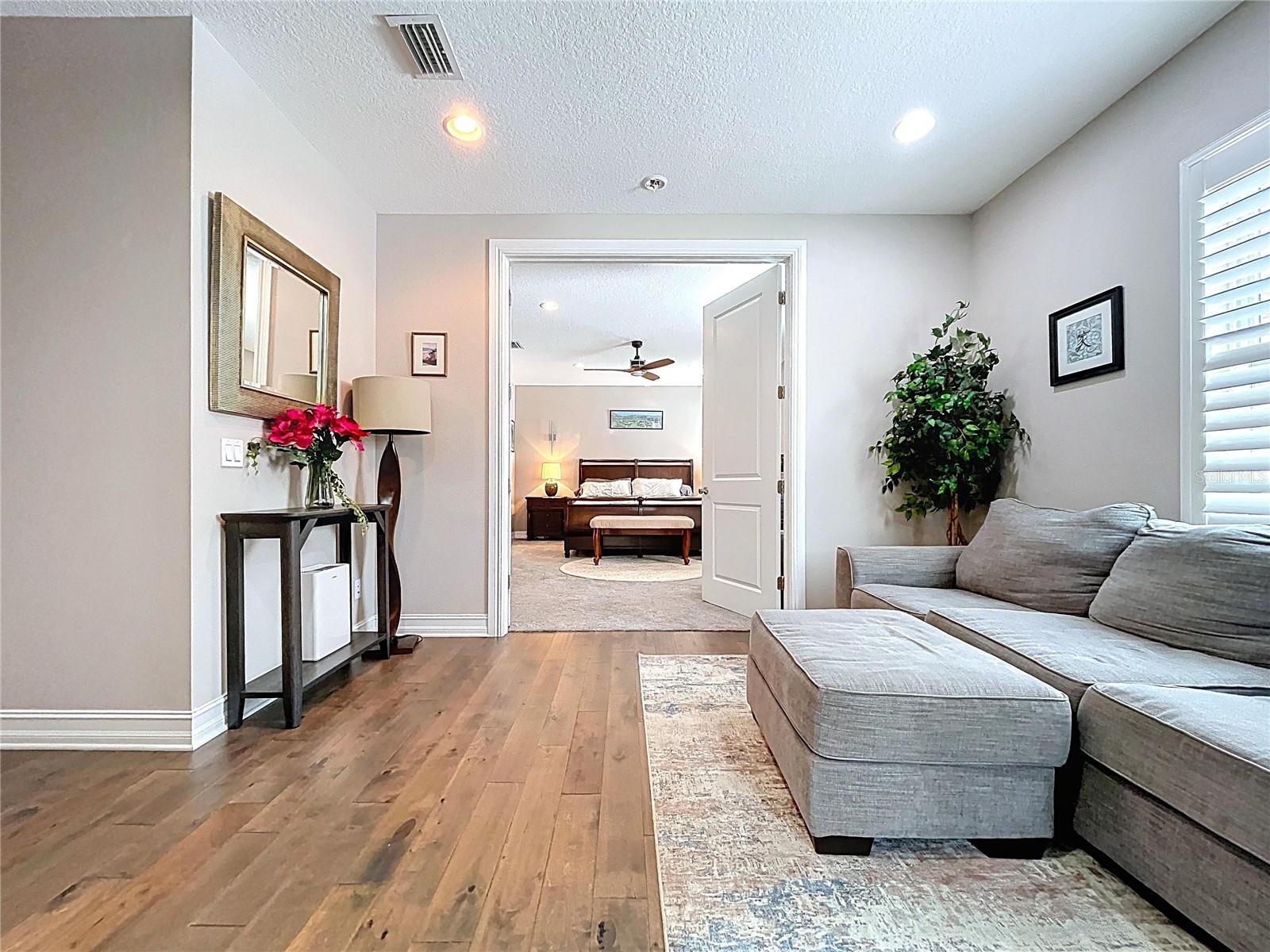 Image 33 of 80 For 3706 Vasconia Street
