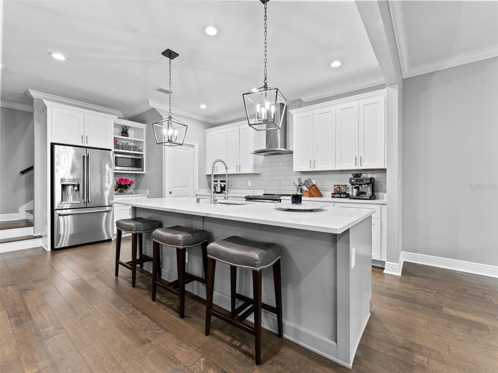 Image 11 of 41 For 2723 Ysabella Avenue