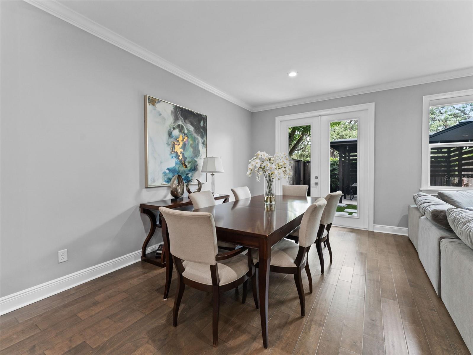 Image 14 of 41 For 2723 Ysabella Avenue