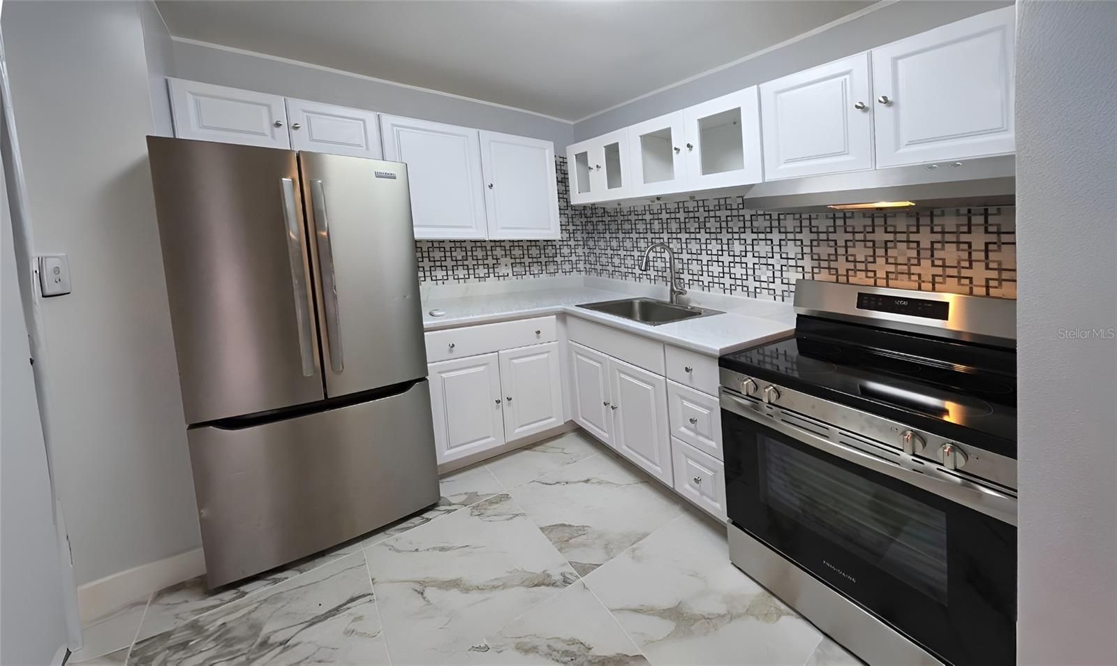 Image 4 of 8 For 2500 Harn Boulevard E9