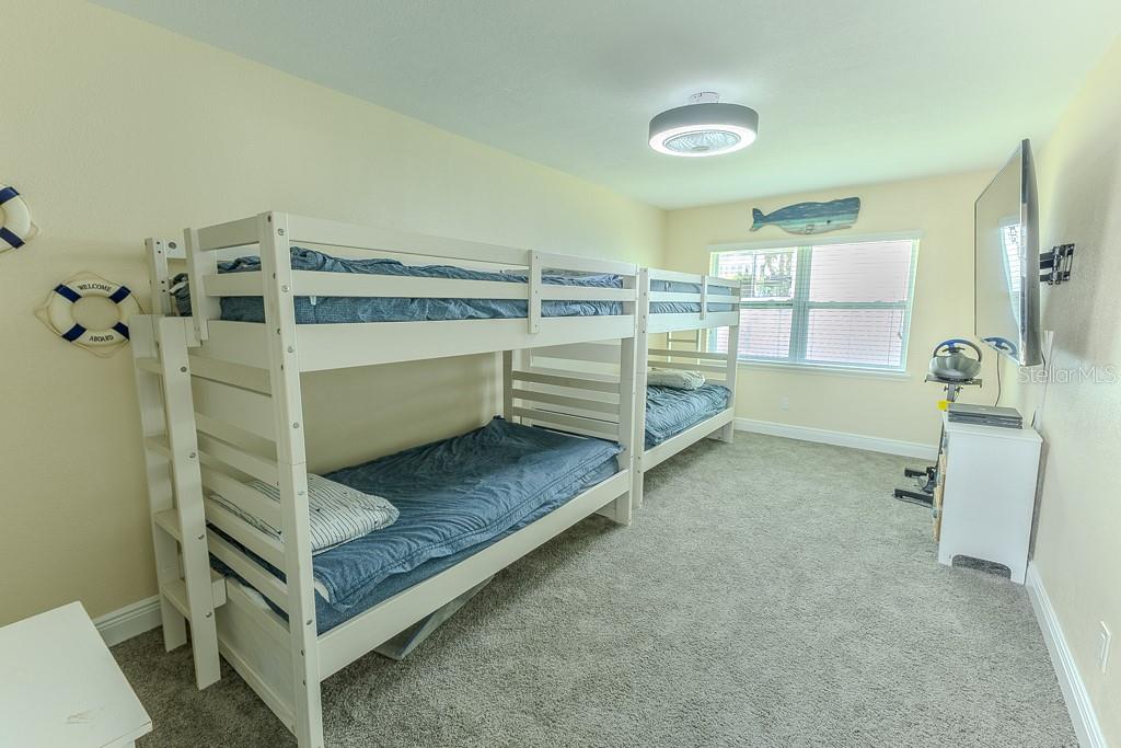 Listing photo id 43 for 5021 Porpoise Place