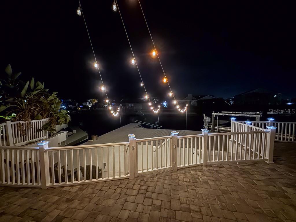 Listing photo id 60 for 5021 Porpoise Place