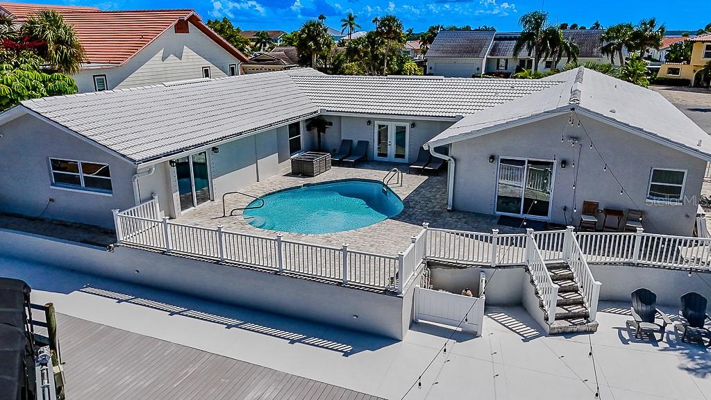 Listing photo id 63 for 5021 Porpoise Place