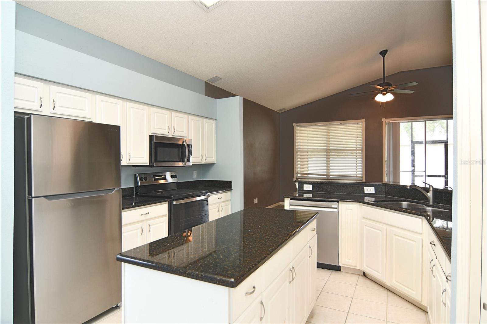 Image 12 of 35 For 27037 Palmbrook Court