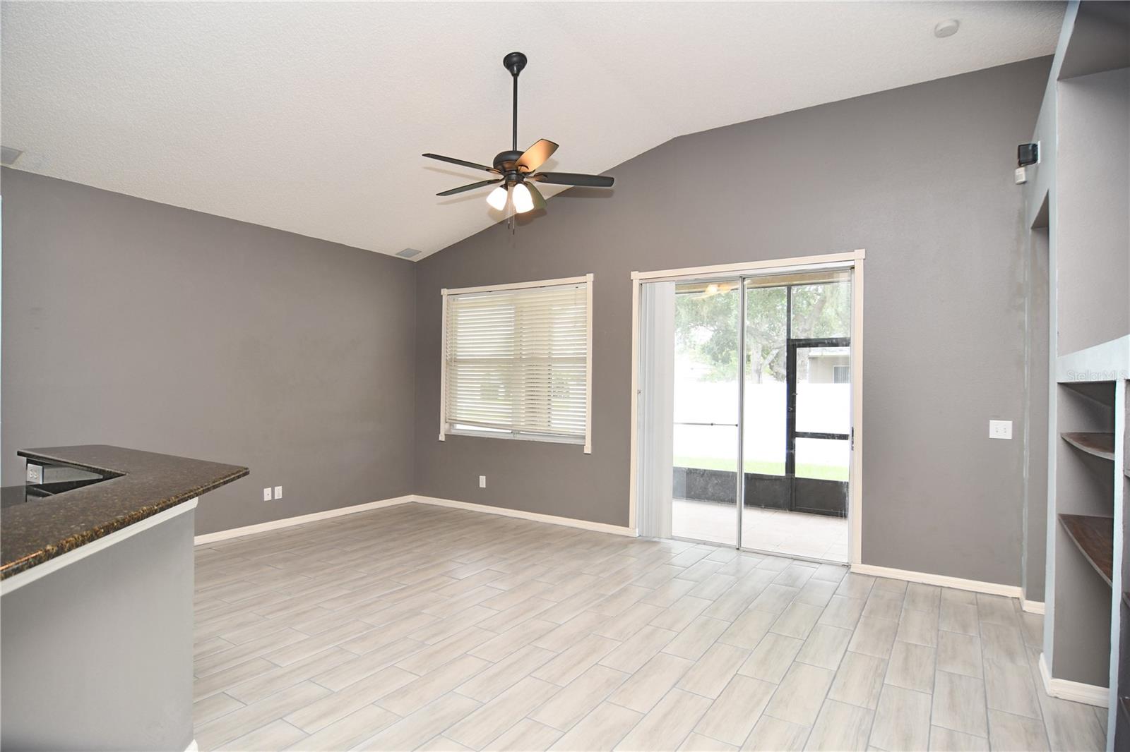 Image 14 of 35 For 27037 Palmbrook Court