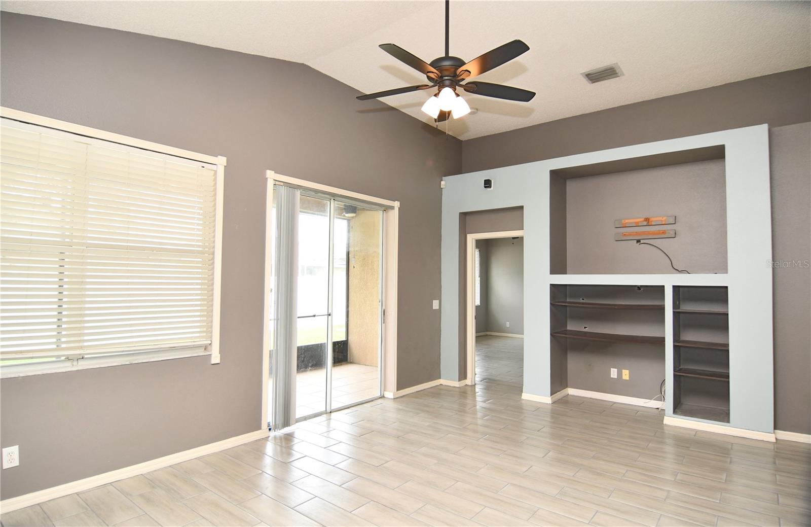 Image 16 of 35 For 27037 Palmbrook Court