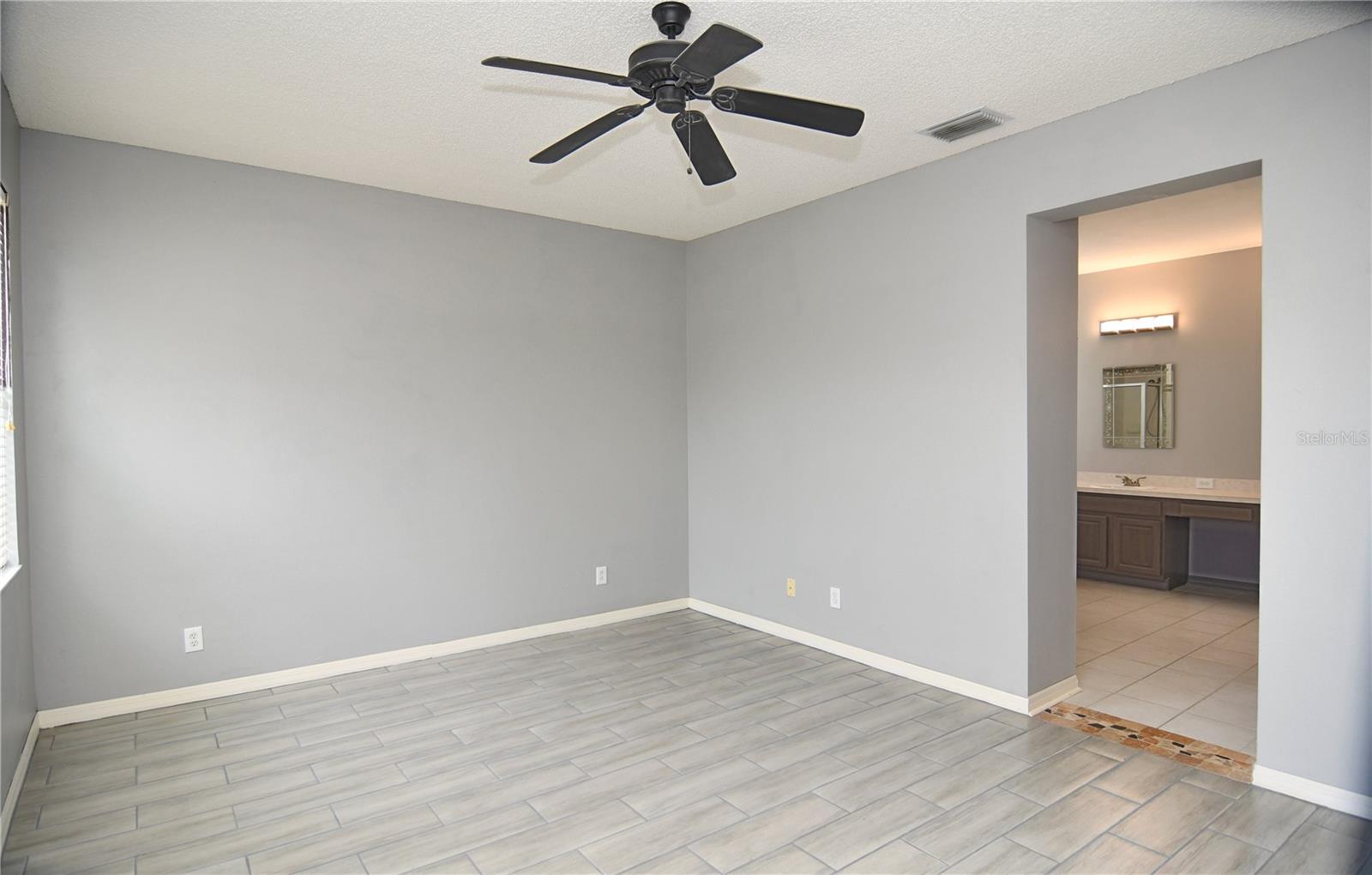 Image 19 of 35 For 27037 Palmbrook Court