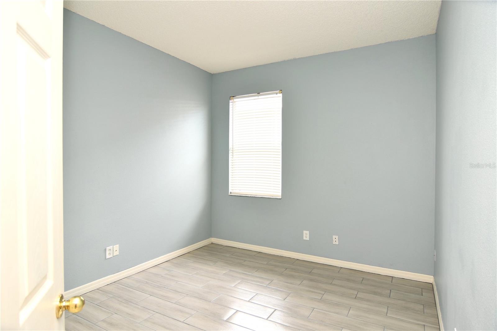 Image 23 of 35 For 27037 Palmbrook Court