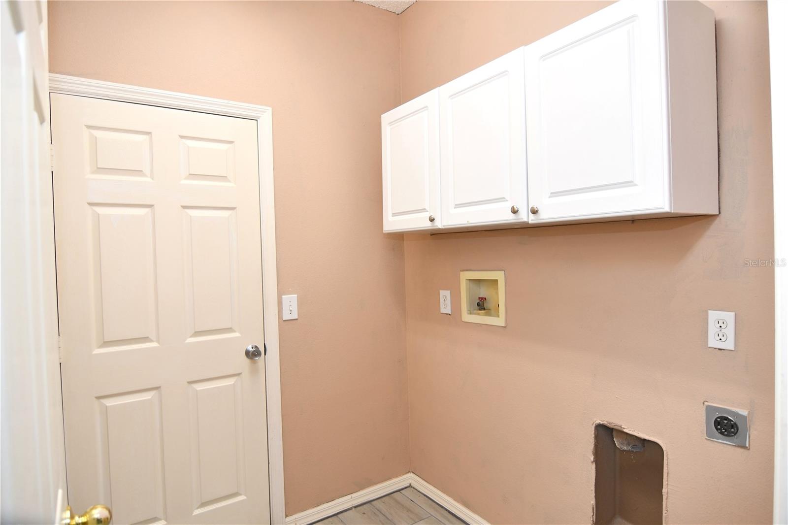 Image 29 of 35 For 27037 Palmbrook Court